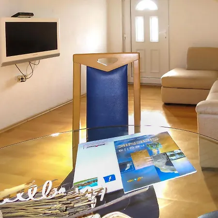 Josip-5 By Interhome